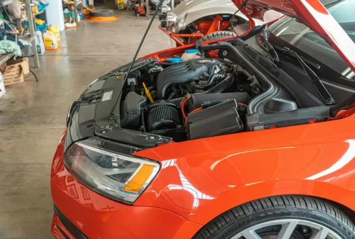 Pentingnya Servis Mobil Berkala dan Risiko Jika Terlambat